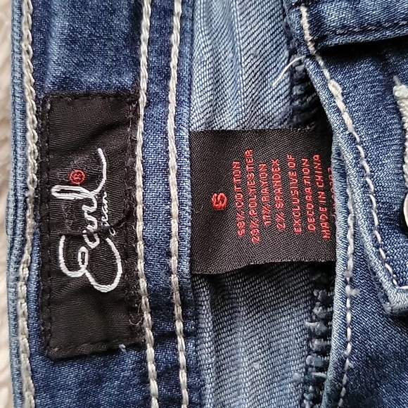 EARL JEANS~ Cropped Jeans, 6 - Picture 4 of 6